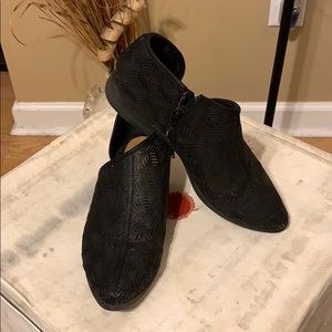Qupid Black bootie
